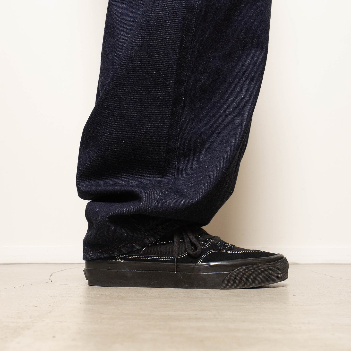 Blue Label Super Loose Denim Easy Pants - Double Black Enzyme Washed