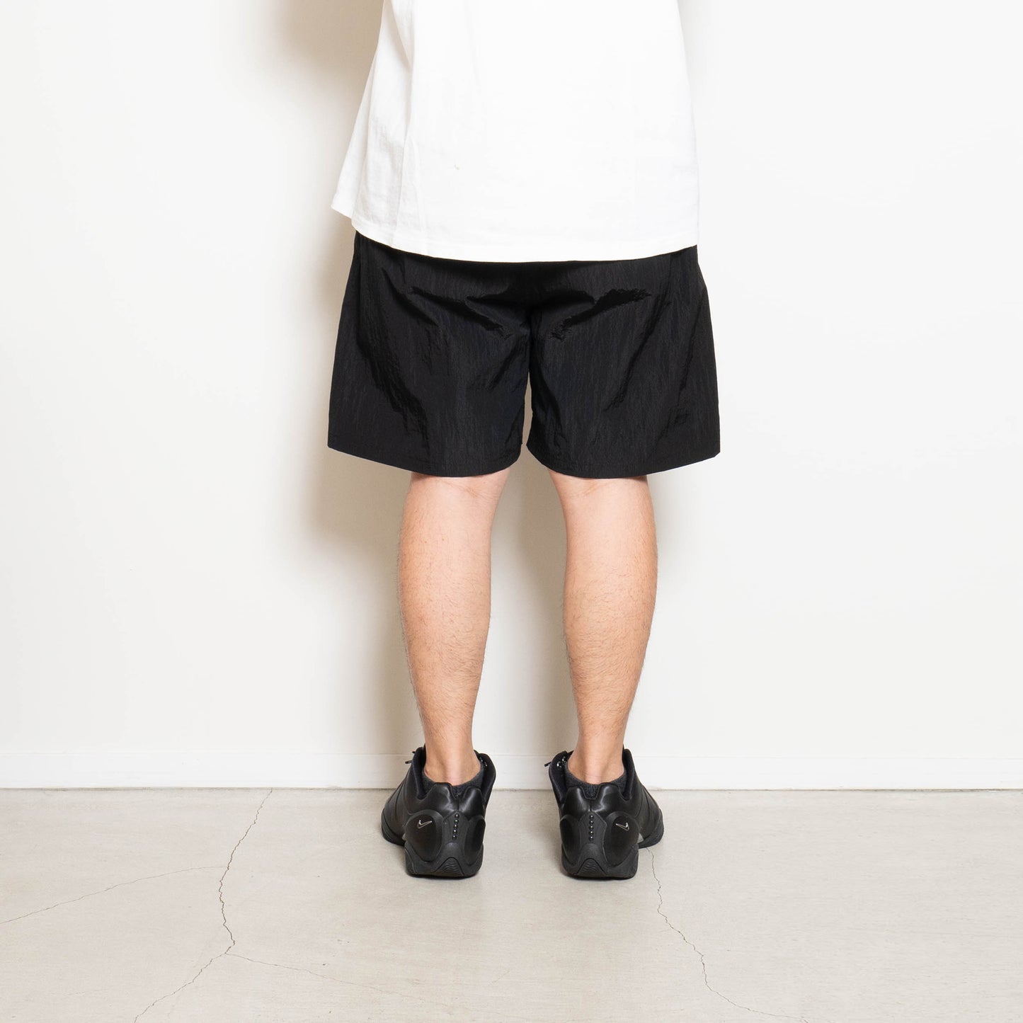 Crispy Nylon Baggy Shorts - Black